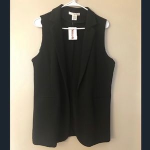 NWT Open Front Sleeveless Blazer